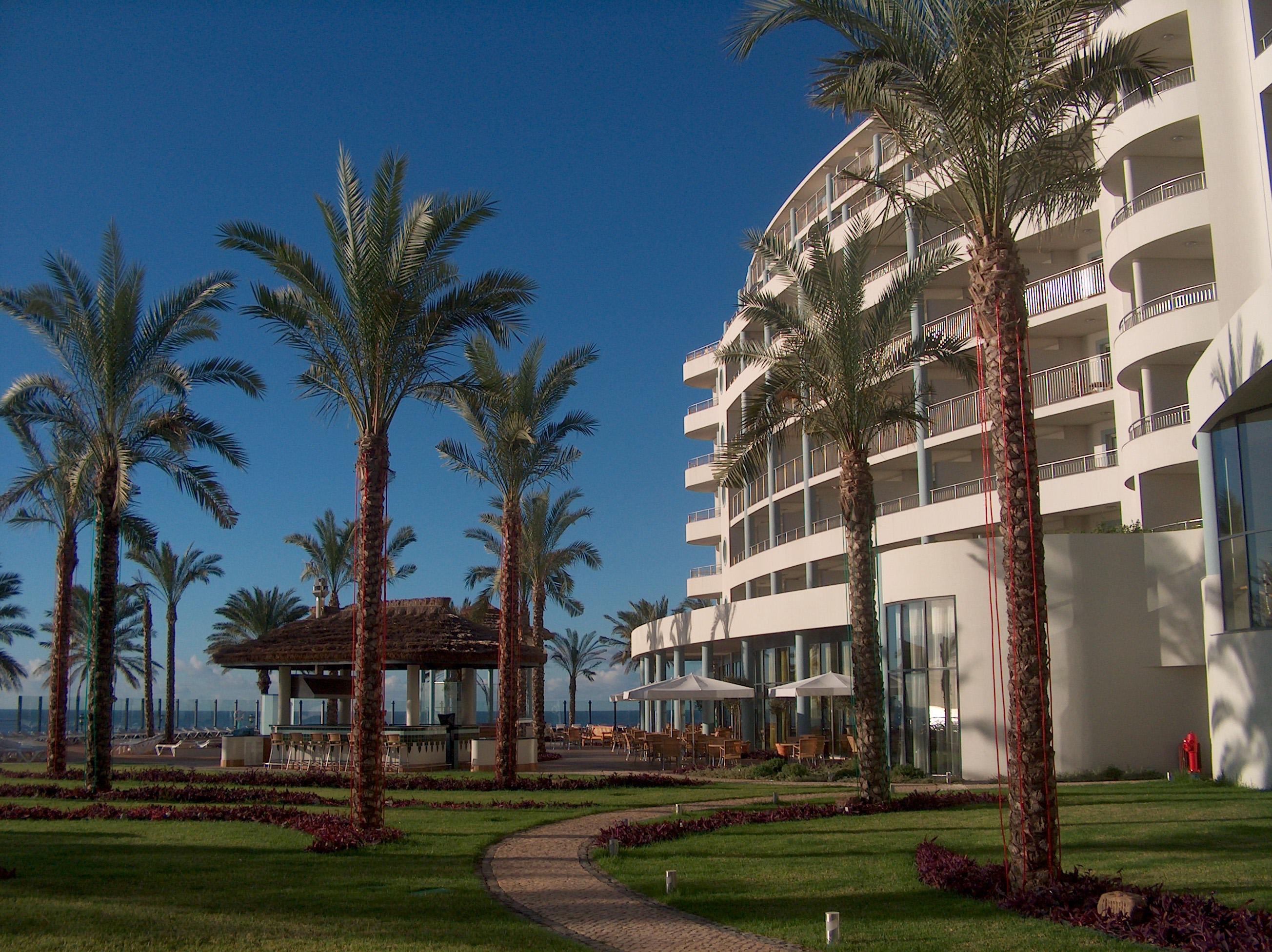 Pestana Grand Ocean Resort Hotel Funchal  Exterior foto The Dan Hotel